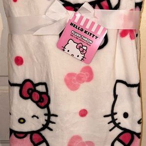 HTF NWT Hello Kitty Plush Blanket 50” x 70”